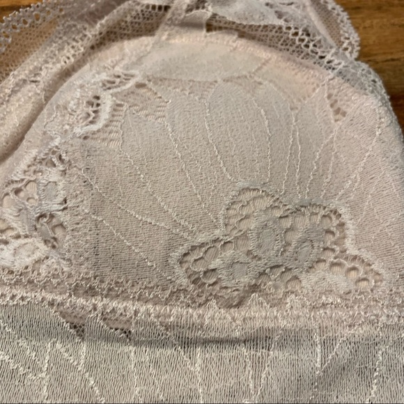 XS AERIE BRALETTE NEVER WORN - Picture 2 of 5